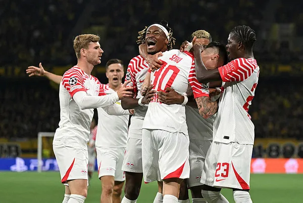 Şampiyonlar Ligi’nde heyecan dolu maçlar! Lazio kalecisi Provedel 90+5’te attığı golle gecenin olayına imza attı