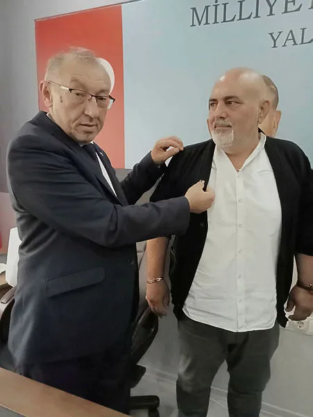 iyi-partiden-istifa-haberi-4-kisi-daha-mhpye-katildi-1665079441375.jpg İYİ Parti’den istifa haberi! 4 kişi daha MHP’ye katıldı - 3