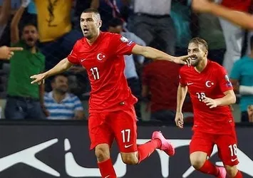 Burak Yılmaz ve Caner Erkin'den mesaj!
