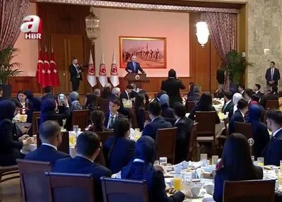 Meclis başkanı Kurtulmuş gençlerle buluştu!