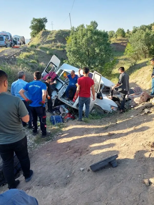 Siirt’te katliam gibi kaza! Ölü ve yaralılar var