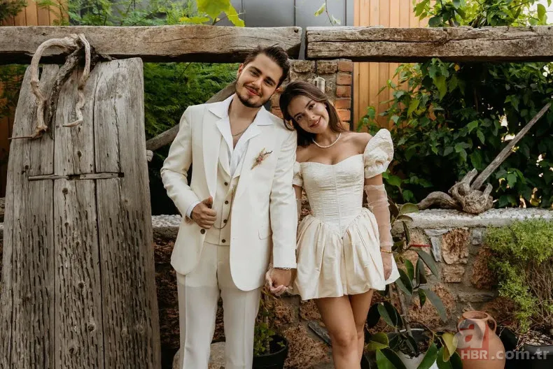 Perihan Savaş oğlu Savaş Zafer'i uğurladı! Sosyal medyadan paylaştı 4