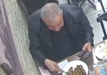 Sırrı Süreyya Önder'in rahatsızlanmadan önceki o görüntüsü ortaya çıktı! Esnaf lokantasında...