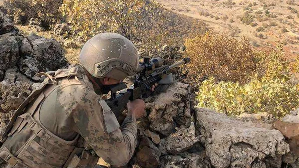 mardinden-aci-haber-1-jandarma-sehit-oldu-pkkli-teroristlerden-alcak-saldiri-1682695414773.jpg Mardin'den acı haber! 1 jandarma şehit oldu! PKK'lı teröristlerden alçak saldırı - 1