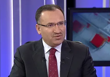 Bakan Bozdağ: Adil Öksüz'ü kaçırmak için uygun zamanı kolluyorlar