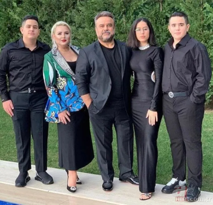 Bülent Serttaş lüks otomobiliyle şov yaptı! Kızıyla Miray’la mezuniyet turu attı 2