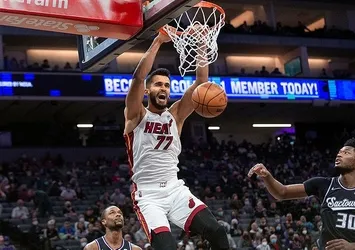 Utah Jazz Ömer Faruk Yurtseven'i transfer etti!