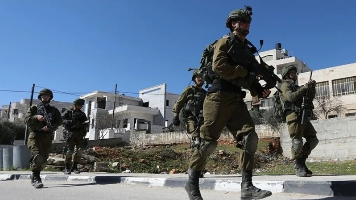 Siyonistlerden Batı Şeria'ya baskın! 2 Filistinli yaralandı