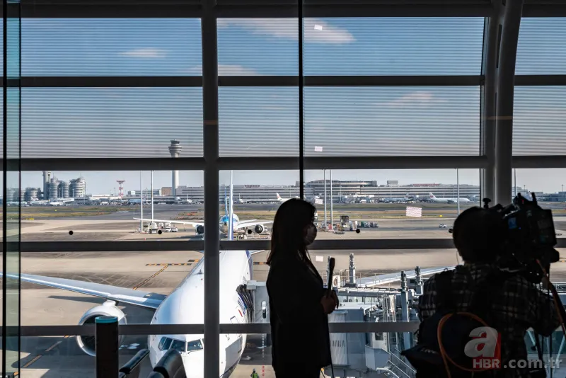 Aşkı için prenseslikten vazgeçen Mako Japonya’dan ayrıldı 14