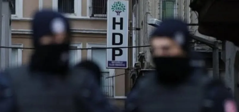 Son dakika: HDP Esenyurt İlçe Başkanlığı'na gece yarısı terör baskını!