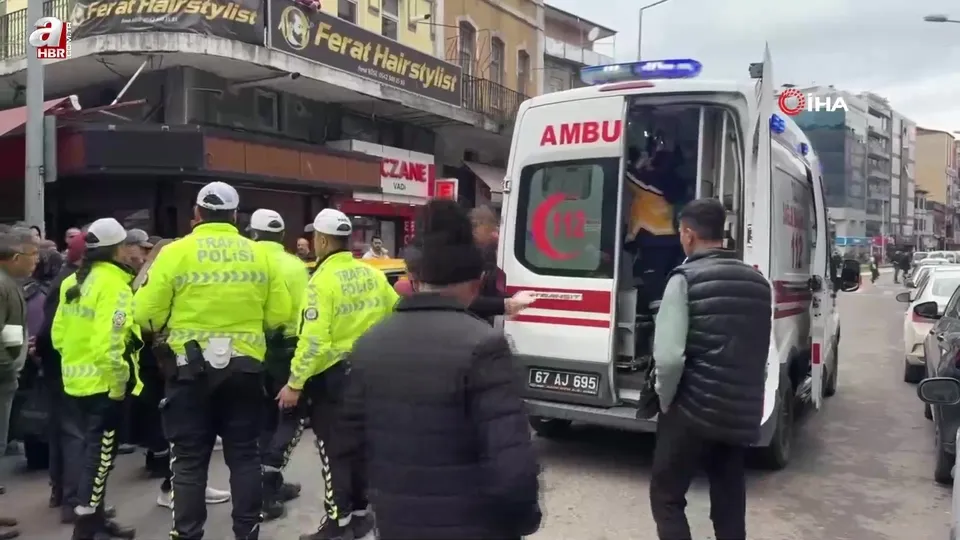 Ticari taksi yola çıkan yayaya çarptı