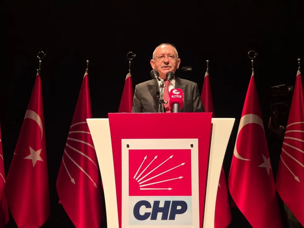 baskan-erdogandan-israil-ve-netanyahuya-ayar-kimse-macera-aramaya-kalkmasin-cevabimiz-net-ve-sert-olur-1781086854456.jpeg Başkan Erdoğan'dan İsrail'e Doğu Akdeniz ayarı: Kimse macera aramaya kalkmasın! Cevabımız net ve sert olur - 4