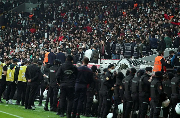 Derbide kazanan Trabzon! Beşiktaş 1-2 Trabzonspor MAÇ SONUCU-ÖZET