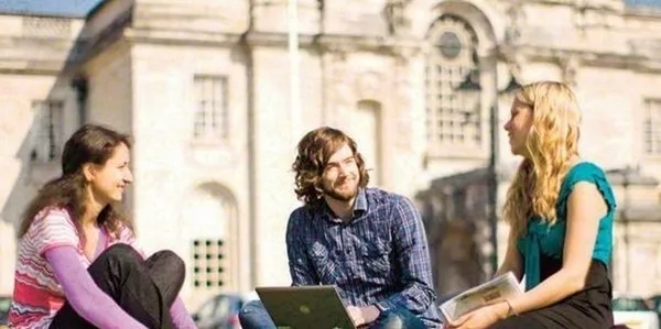 universiteler-kapandi-mi-tatil-mi-edildi-universiteler-ne-zaman-acilacak-uzaktan-egitime-mi-gecilecek-son-daki-1676119360194.jpg Hangi üniversiteler online, uzaktan eğitime geçecek? Üniversiteler kapandı mı, tatil mi edildi? SON DAKİKA HABERLERİ! - 3