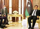 Yunan Başbakan Miçotakis kovduğu elçinin ayaklarına gitti