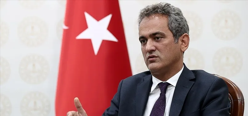 Yüz yüze eğitime ara verilecek mi? Milli Eğitim Bakanı Mahmut Özer'den Omicronla mücadele açıklaması