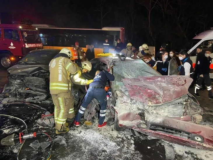 İstanbul Sarıyer'de korkunç trafik kazası! Savaş meydanı gibi...