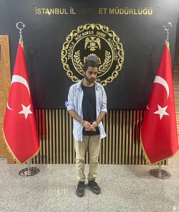 Sancaktepe'de hücre evine baskın! Parmak izleri çıktı - 1