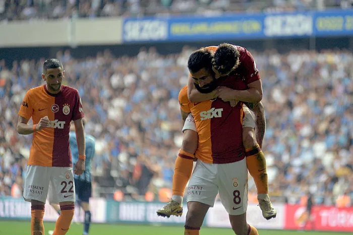 adanada-kiran-kirana-gecen-macin-galibi-galatasaray-1714159553800.jpg Adana'da kıran kırana geçen maçın galibi Galatasaray! - 6