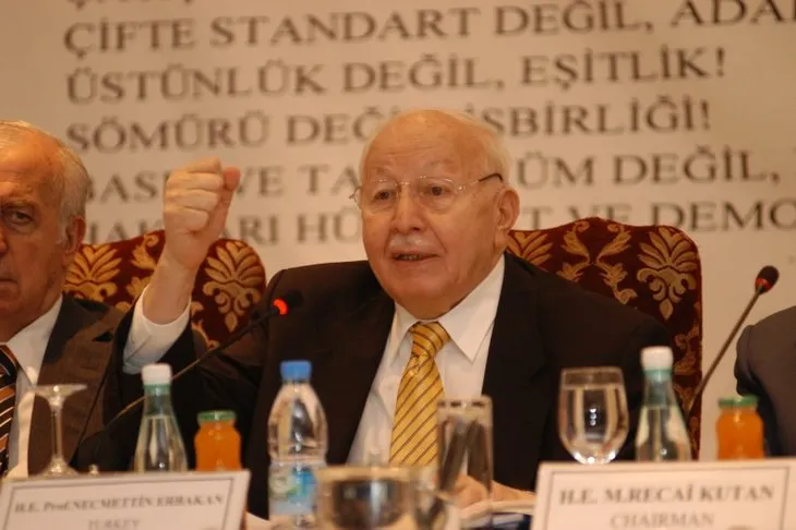 Necmettin Erbakan ölüm yıl dönümünde anılıyor!