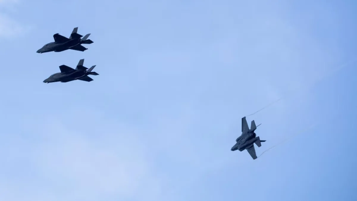 ABD savaş uçakları Venezuela'nın üzerinde! Güney Amerika'da savaşa ramak mı kaldı?