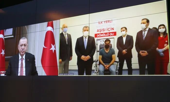 Son dakika: Yerli koronavirüs aşısının ismi belli oldu! Başkan Erdoğan açıkladı: Faz-3 aşamasına geçildi - 4