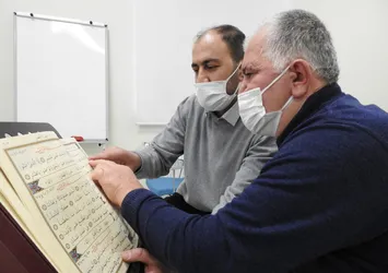 Kur’an-ı Kerim mucizesi! Her şeyi unuttu ama hafızlığa başladı