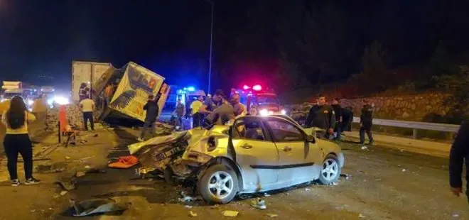 Adana’da 9 araç birbirine girdi: Çok sayıda ölü ve yaralı var