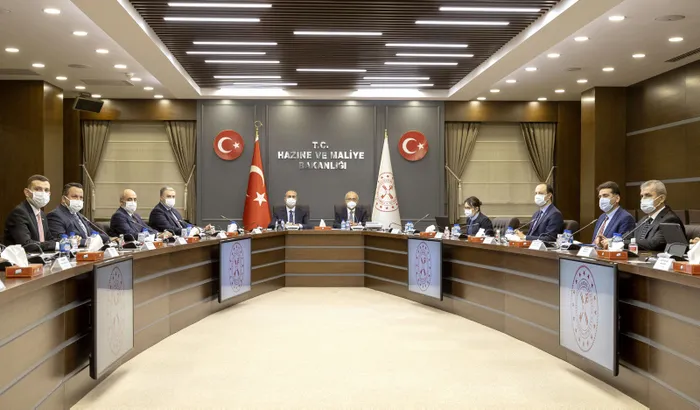 Son dakika: Hazine ve Maliye Bakanı Elvan ile Adalet Bakanı Gül, MÜSİAD yönetimiyle bir araya geldi