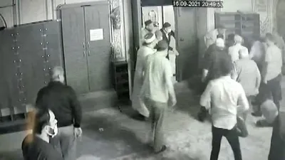 Camide imam ve cemaate saldırı