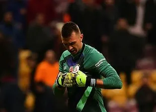 Muslera paylaştığı fotoğrafla sosyal medyayı salladı!