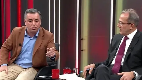 chpdeki-kriz-yandaslari-da-birbirine-dusurdu-yarkadastan-ekrem-imamoglu-ve-ozele-salvo-1706823711024.jpeg CHP'deki kriz yandaşları da birbirine düşürdü! Yarkadaş'tan Ekrem İmamoğlu ve Özgür Özel'e salvo - 3