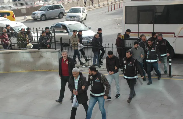 SGK’yı 5 milyon lira zarara uğratan 31 şüpheli tutuklandı