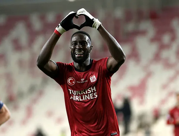 Kanarya liderliği sevdi! Fenerbahçe – Sivasspor: 1-0 MAÇ SONUCU ÖZET