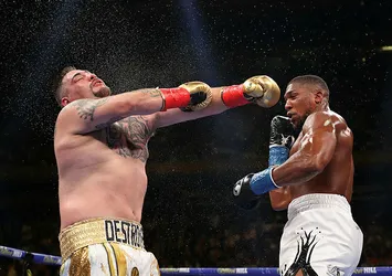 Andy Ruiz Jr Anthony Joshua'yı perişan etti!