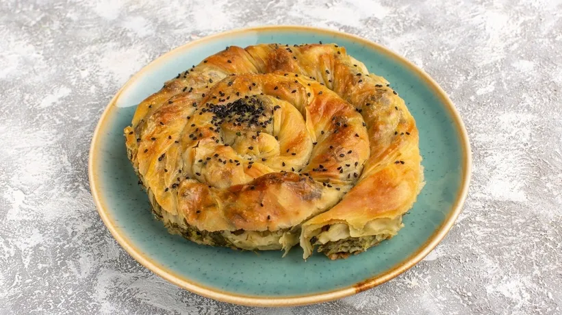 5 çayı yanına Anadolu’nun gizli lezzeti: Çiriş otlu börek tarifi