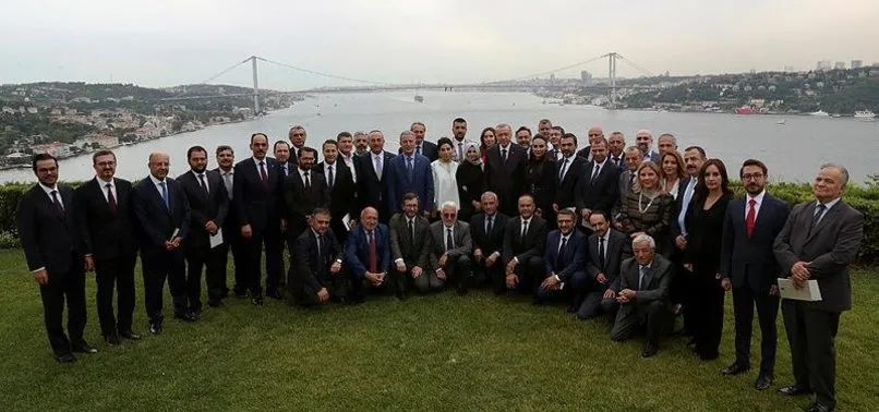 BAŞKAN ERDOĞAN GENEL YAYIN YÖNETMENLERİYLE BULUŞTU