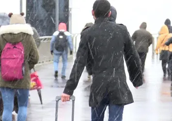İstanbul'da kar yağışı başladı