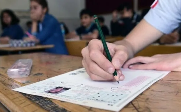 son-dakika-lgs-sonuclari-aciklandi-1625031715198.jpg Son dakika: LGS sonuçları açıklandı! MEB liselerin kontenjanlarını ve yüzdelik dilimlerini duyurdu - 3
