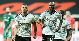 Burak Beşiktaş’tan ayrılacak mı? Flaş açıklama