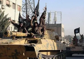 Musul'da 37 militan öldürüldü!