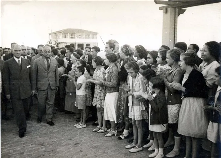Atatürk’ün arşivlerden çıkan en son fotoğrafları! Hiç görülmemiş 10 Kasım en güzel Atatürk resimleri