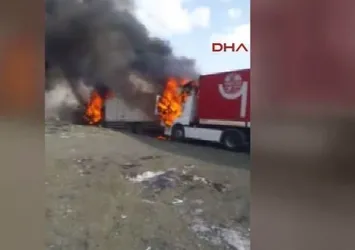 PKK'lı teröristler Tendürek'te araçları yaktı