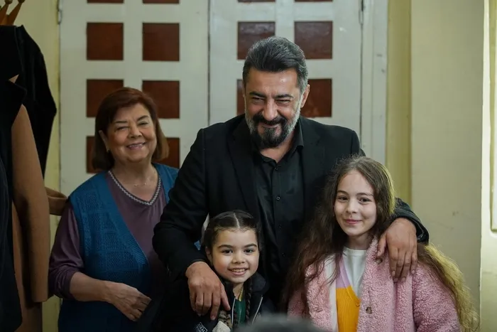 1714743217611.jpg Kardeşlerim'de Akif ile Süreyya köşeye sıkışıyor - 4