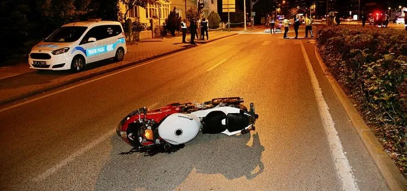 Sollama yaparken arkadaşının kullandığı motosiklete çarptı!