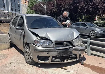 Kocaeli'de iki otomobil çarpıştı: 5 yaralı