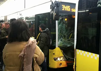 Fikirtepe'de metrobüs kazası!