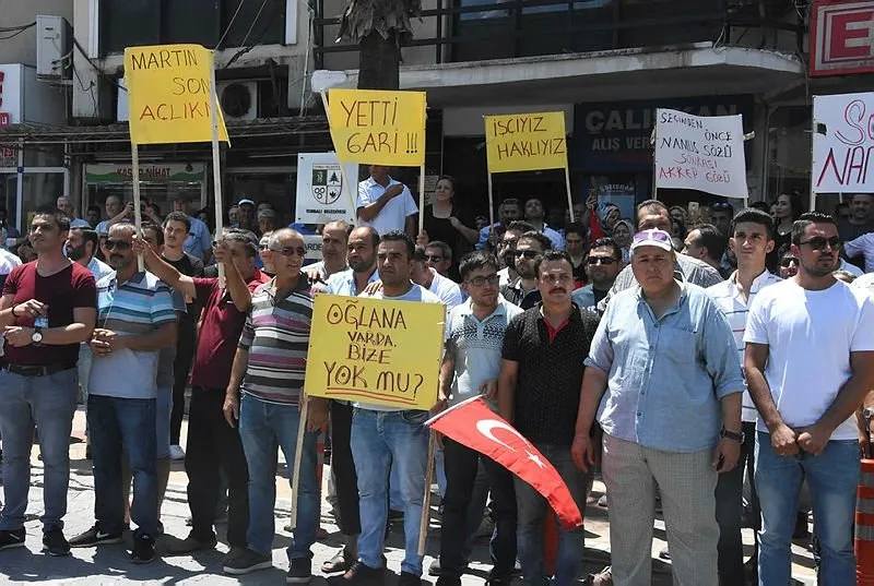 Chp Li Torbali Belediyesi Nde Isciler Eylemde Ogluna Var Da Bize Yok Mu