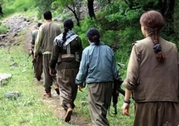 Mersin'de bir kadın terörist teslim oldu