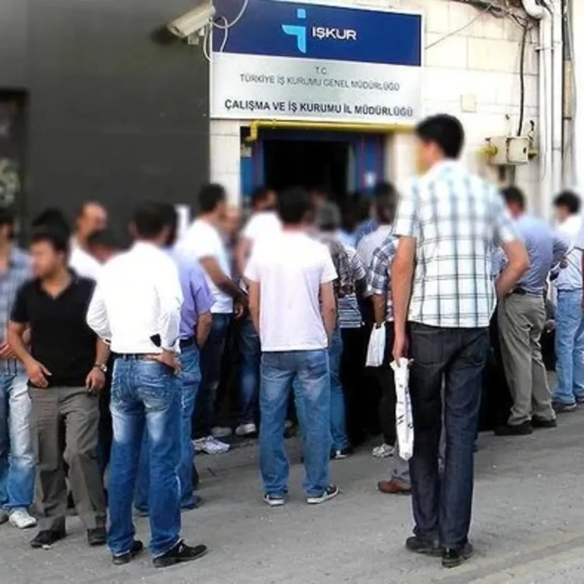 Bakan Işıkhan işsizlik için hedeflenen oranı açıkladı